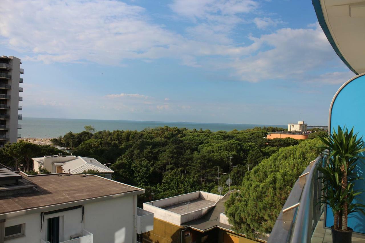 Hotel Cristallo Lignano Sabbiadoro Zewnętrze zdjęcie